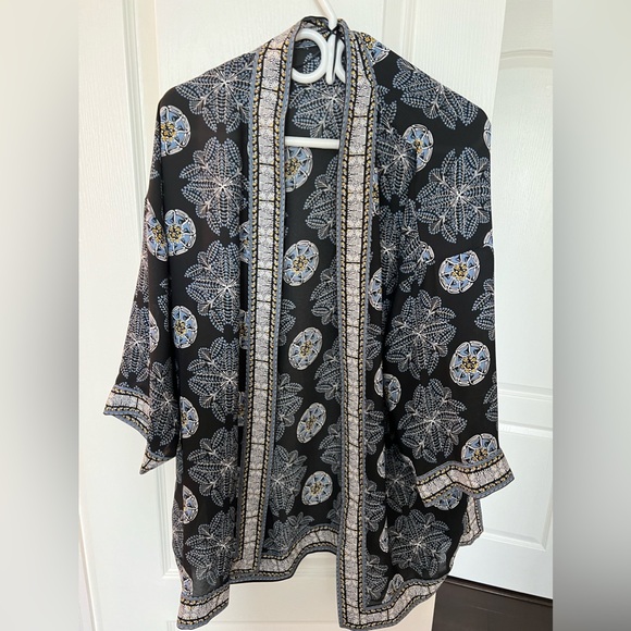 Max Studio Mandela design inspired open top. XL. Easy wear. Elegant and chic! - Picture 9 of 9